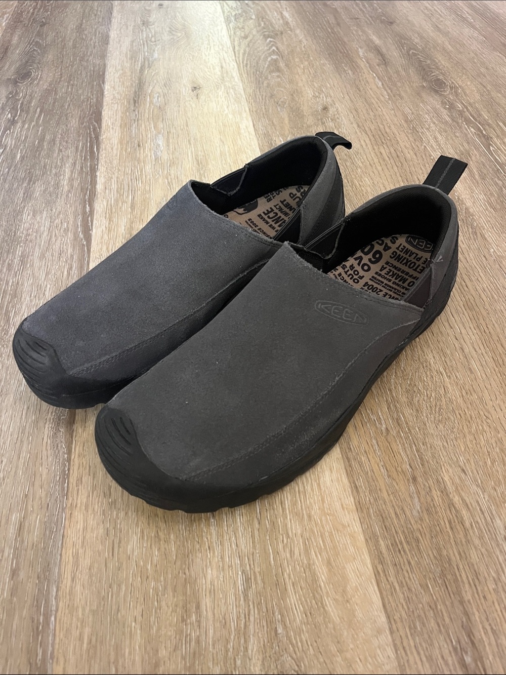 NEW KEEN Men’s Jasper Suede Slip On Shoes Grey/Black 1027879 Size 11.5